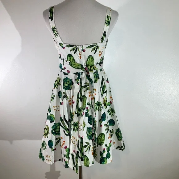 Modcloth White and Green Sundress Sleeveless Fit and Flare - Picture 3 of 9